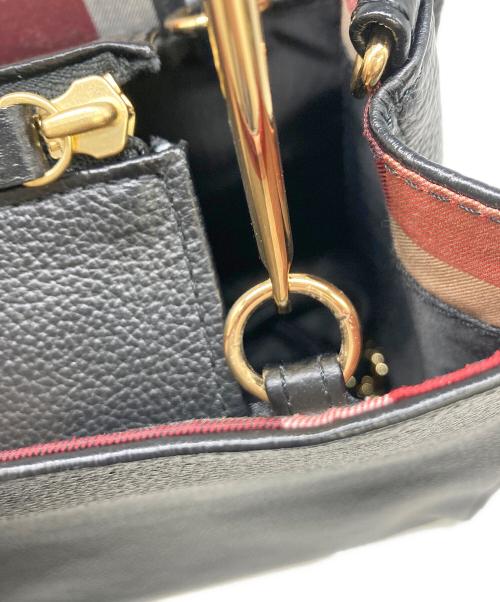 BLUE LABEL CRESTBRIDGE（ブルーレーベルクレストブリッジ）BLUE LABEL CRESTBRIDGE (ブルーレーベルクレストブリッジ) レザーメタルハンドルスクエアミニトート ブラックの古着・服飾アイテム