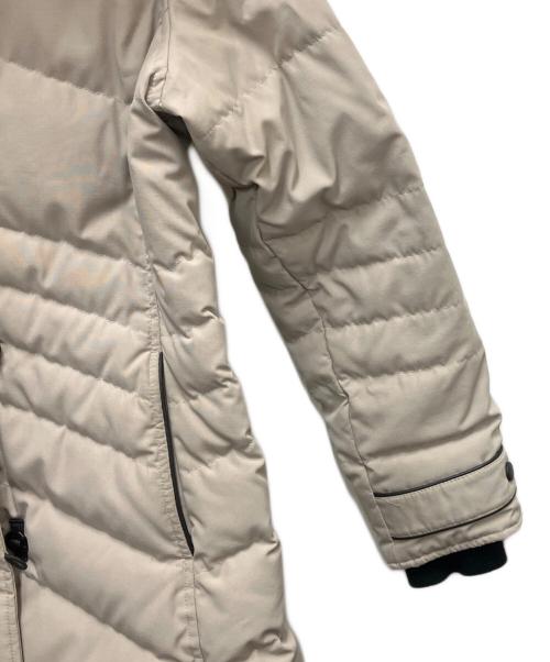 CANADA GOOSE（カナダグース）CANADA GOOSE (カナダグース) ダウンジャケット ベージュ サイズ:SIZE Sの古着・服飾アイテム