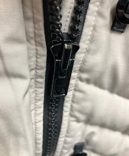 CANADA GOOSE（カナダグース）CANADA GOOSE (カナダグース) ダウンジャケット ベージュ サイズ:SIZE Sの古着・服飾アイテム