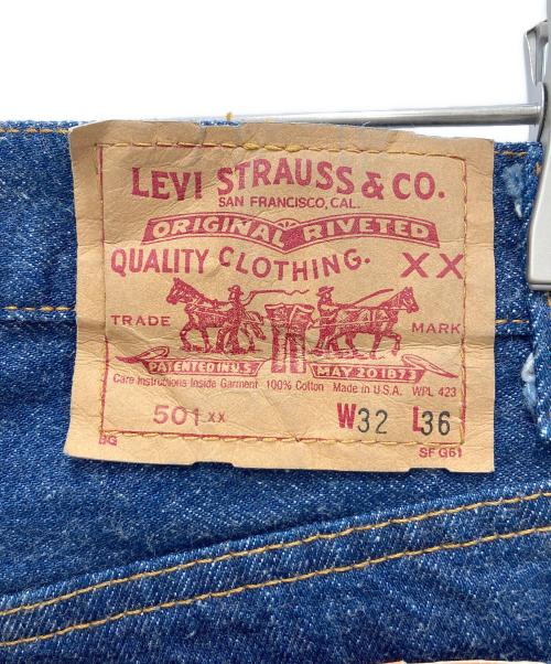 LEVI'S（リーバイス）LEVI'S (リーバイス) デニムパンツ ネイビー サイズ:SIZE 81cm (W32) 未使用品の古着・服飾アイテム
