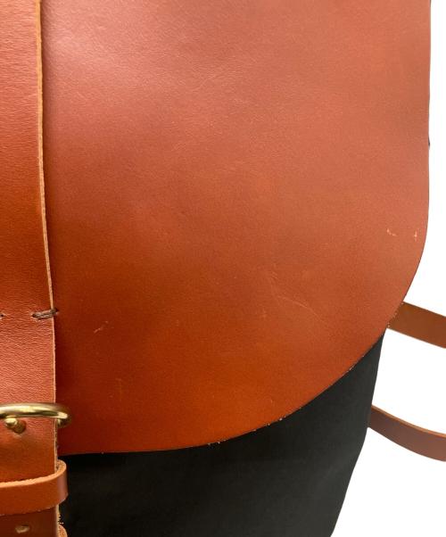 IL BISONTE（イル ビゾンテ）IL BISONTE (イル ビゾンテ) リュック ブラウン×ブラックの古着・服飾アイテム