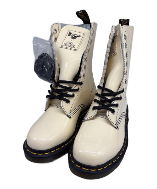 Dr.Martens（ドクターマーチン）Dr.Martens (ドクターマーチン) Marc by Marc Jacobs (マークバイマークジェイコブス) 10ホールブーツ ホワイト サイズ:US6の古着・服飾アイテム