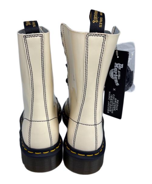 Dr.Martens（ドクターマーチン）Dr.Martens (ドクターマーチン) Marc by Marc Jacobs (マークバイマークジェイコブス) 10ホールブーツ ホワイト サイズ:US6の古着・服飾アイテム