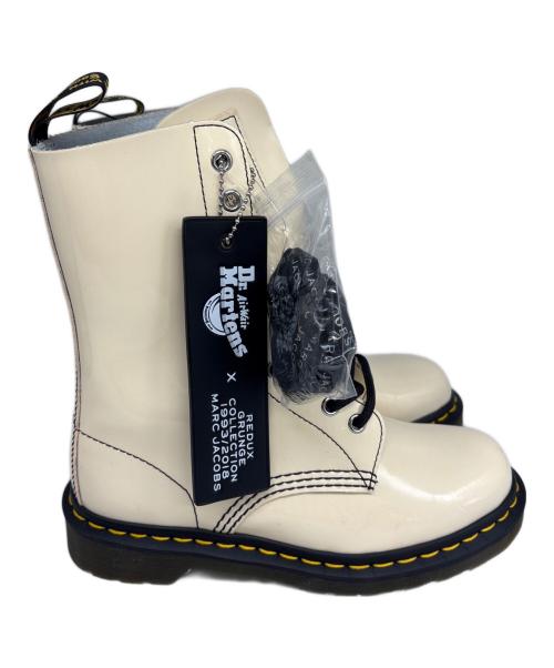 Dr.Martens（ドクターマーチン）Dr.Martens (ドクターマーチン) Marc by Marc Jacobs (マークバイマークジェイコブス) 10ホールブーツ ホワイト サイズ:US6の古着・服飾アイテム