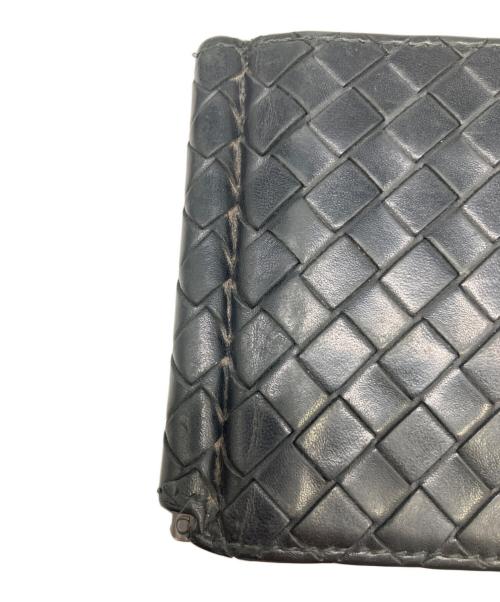 BOTTEGA VENETA（ボッテガベネタ）BOTTEGA VENETA (ボッテガベネタ) マネークリップ付2つ折り財布 ブラックの古着・服飾アイテム