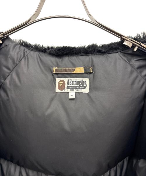 A BATHING APE（ア ベイシング エイプ）A BATHING APE (ア ベイシング エイプ) ダウンジャケット ベージュ サイズ:Sの古着・服飾アイテム