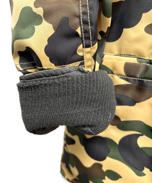 A BATHING APE（ア ベイシング エイプ）A BATHING APE (ア ベイシング エイプ) ダウンジャケット ベージュ サイズ:Sの古着・服飾アイテム