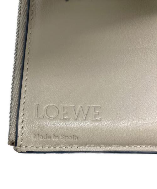 LOEWE（ロエベ）LOEWE (ロエベ) 3つ折り財布 グリーンの古着・服飾アイテム