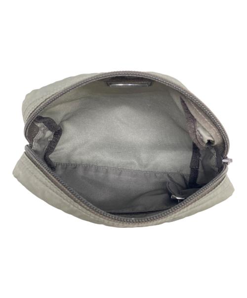 PRADA（プラダ）PRADA (プラダ) ナイロンコスメポーチ グリーンの古着・服飾アイテム