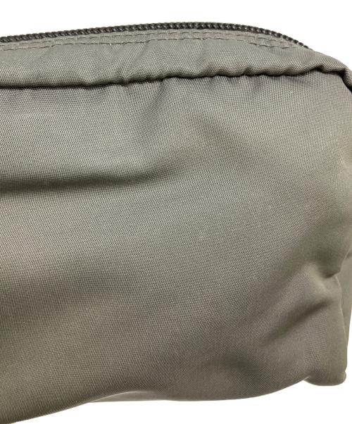 PRADA（プラダ）PRADA (プラダ) ナイロンコスメポーチ グリーンの古着・服飾アイテム