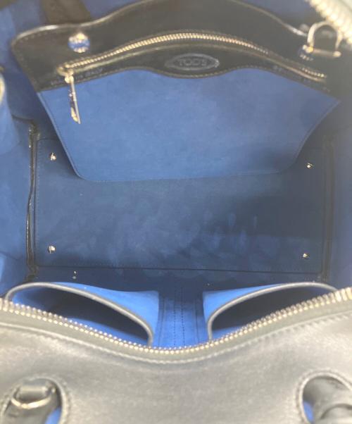 TOD'S（トッズ）TOD'S (トッズ) 2WAYショルダーバッグ ネイビーの古着・服飾アイテム