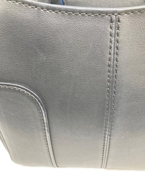 TOD'S（トッズ）TOD'S (トッズ) 2WAYショルダーバッグ ネイビーの古着・服飾アイテム