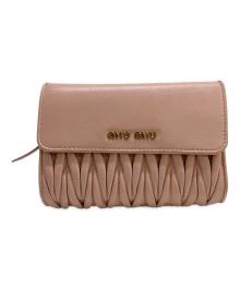 MIU MIU（ミュウミュウ）の古着「3つ折り財布」｜ピンク