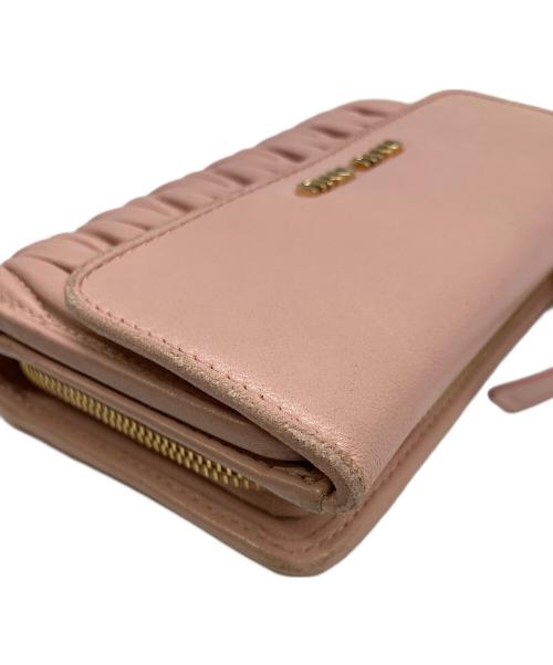MIU MIU（ミュウミュウ）MIU MIU (ミュウミュウ) 3つ折り財布 ピンクの古着・服飾アイテム
