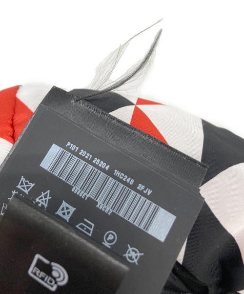 PRADA（プラダ）PRADA (プラダ) バケットハット レッド×ホワイト サイズ:SIZE Mの古着・服飾アイテム