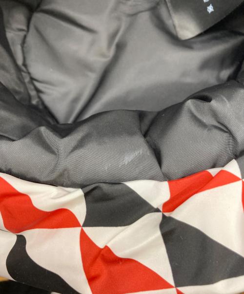 PRADA（プラダ）PRADA (プラダ) バケットハット レッド×ホワイト サイズ:SIZE Mの古着・服飾アイテム