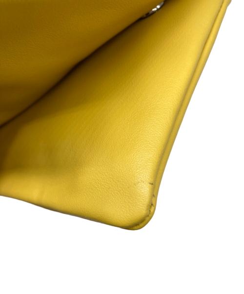 PRADA（プラダ）PRADA (プラダ) ポーチ イエローの古着・服飾アイテム