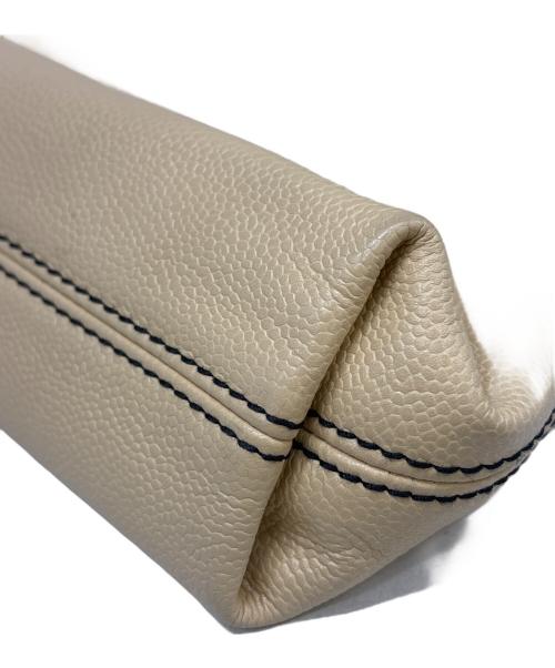 CHANEL（シャネル）CHANEL (シャネル) クラッチバッグ ベージュの古着・服飾アイテム