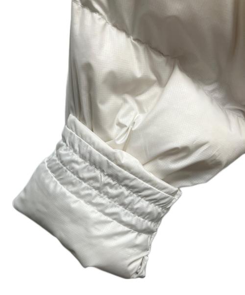 adidas（アディダス）adidas (アディダス) ダウンジャケット ホワイト サイズ:SIZE L 未使用品の古着・服飾アイテム