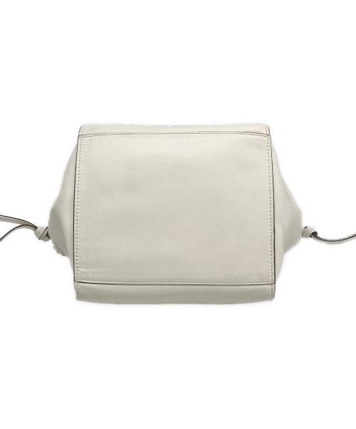 J&M DAVIDSON（ジェイ＆エム デヴィッドソン）J&M DAVIDSON (ジェイ＆エム デヴィッドソン) ハンドバッグ ホワイトの古着・服飾アイテム