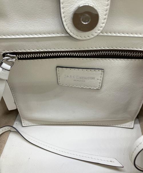 J&M DAVIDSON（ジェイ＆エム デヴィッドソン）J&M DAVIDSON (ジェイ＆エム デヴィッドソン) ハンドバッグ ホワイトの古着・服飾アイテム
