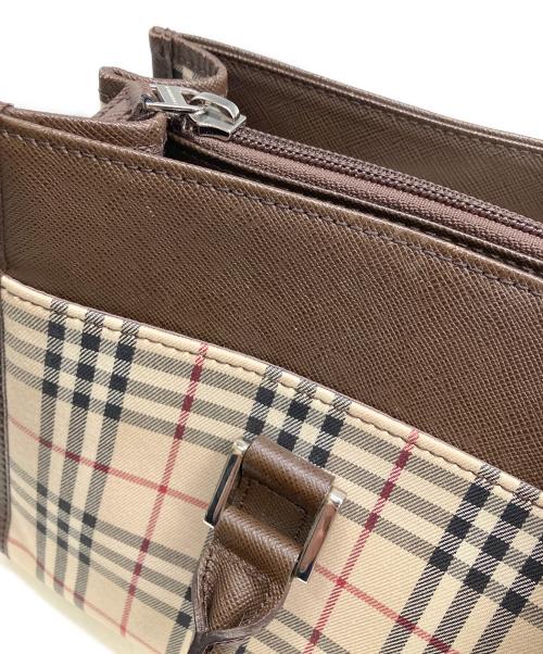 BURBERRY（バーバリー）BURBERRY (バーバリー) ハンドバッグ アイボリーの古着・服飾アイテム