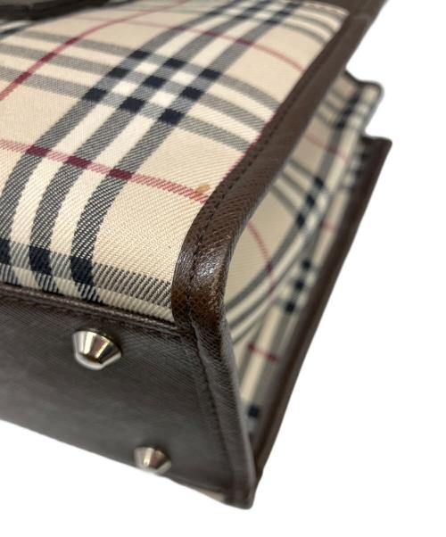 BURBERRY（バーバリー）BURBERRY (バーバリー) ハンドバッグ アイボリーの古着・服飾アイテム