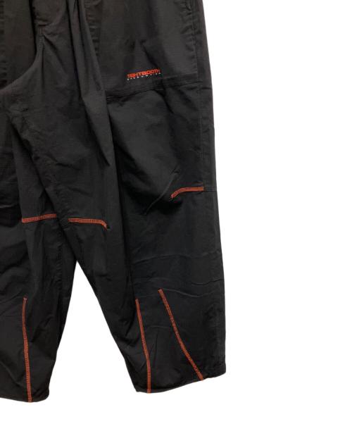 TIGHTBOOTH PRODUCTION（タイトブースプロダクション）TIGHTBOOTH PRODUCTION (タイトブースプロダクション) パラシュートパンツ ブラック サイズ:SIZE Lの古着・服飾アイテム