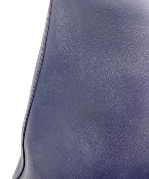 Ferragamo（フェラガモ）Ferragamo (フェラガモ) レザートートバッグ ネイビーの古着・服飾アイテム