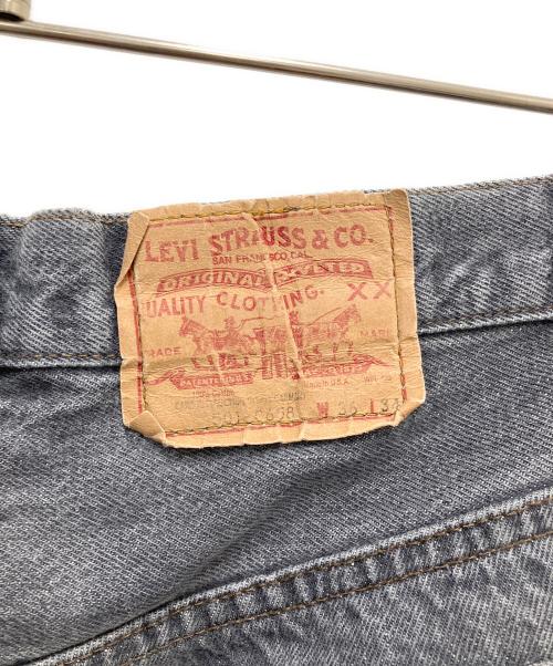 LEVI'S（リーバイス）LEVI'S (リーバイス) 先染めブラックデニムパンツ グレー サイズ:SIZE 91cm (W36)の古着・服飾アイテム