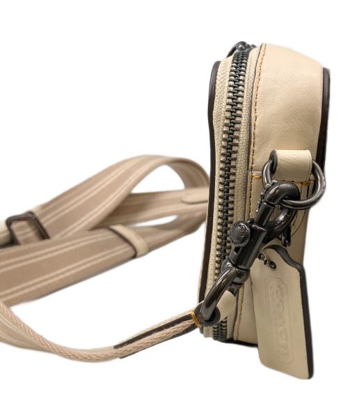 COACH（コーチ）COACH (コーチ) ショルダーバッグ ベージュの古着・服飾アイテム