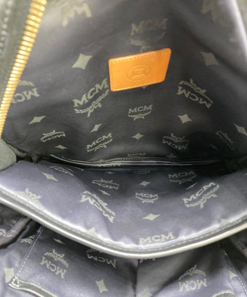 MCM（エムシーエム）MCM (エムシーエム) スタッズ リュックサック ブラックの古着・服飾アイテム