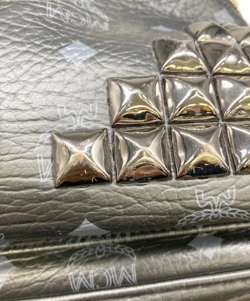 MCM（エムシーエム）MCM (エムシーエム) スタッズ リュックサック ブラックの古着・服飾アイテム