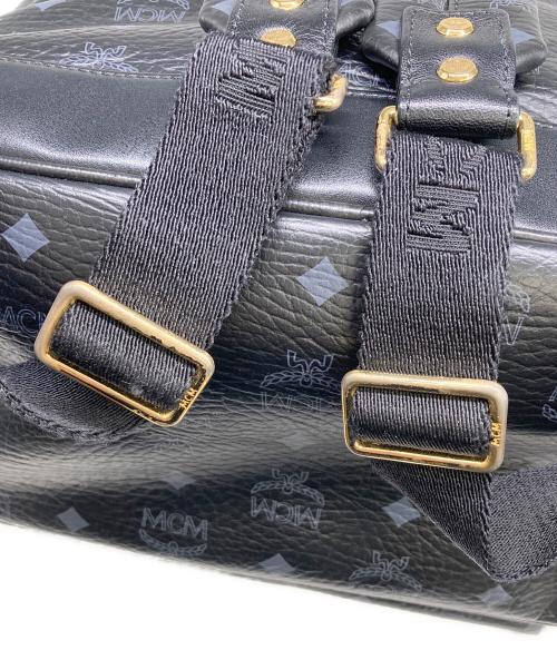MCM（エムシーエム）MCM (エムシーエム) スタッズ リュックサック ブラックの古着・服飾アイテム