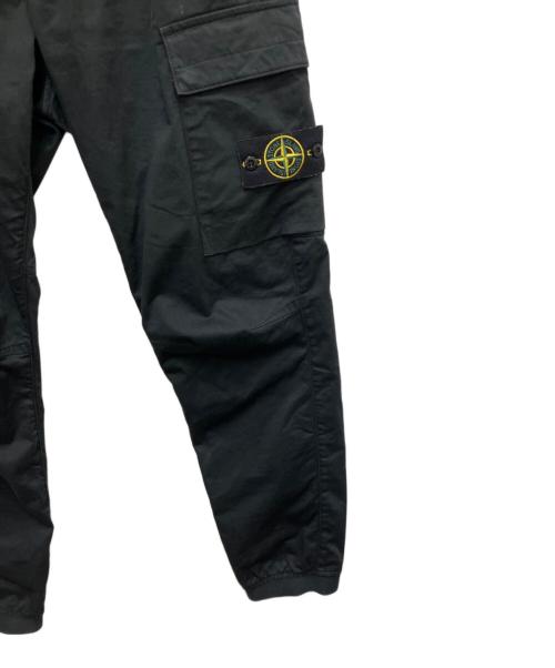 STONE ISLAND（ストーンアイランド）STONE ISLAND (ストーンアイランド) ガーメントダイ テーパード カーゴパンツ ブラック サイズ:SIZE 83.5cm (W33)の古着・服飾アイテム