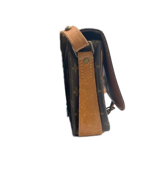 LOUIS VUITTON（ルイ ヴィトン）LOUIS VUITTON (ルイ ヴィトン) ショルダーバッグ ブラウンの古着・服飾アイテム