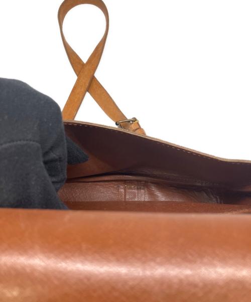 LOUIS VUITTON（ルイ ヴィトン）LOUIS VUITTON (ルイ ヴィトン) ショルダーバッグ ブラウンの古着・服飾アイテム