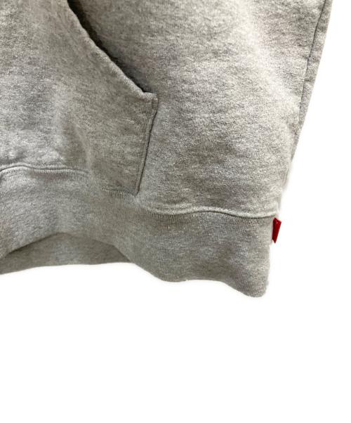 SUPREME（シュプリーム）SUPREME (シュプリーム) プルオーバーパーカー グレー サイズ:SIZE Mの古着・服飾アイテム