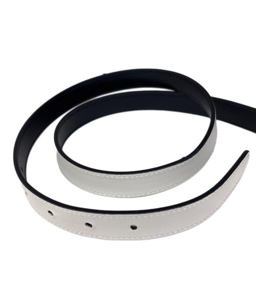 GUCCI（グッチ）GUCCI (グッチ) リバーシブルスリムベルト ブラック×ホワイトの古着・服飾アイテム