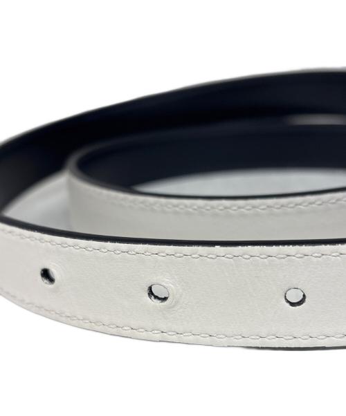 GUCCI（グッチ）GUCCI (グッチ) リバーシブルスリムベルト ブラック×ホワイトの古着・服飾アイテム