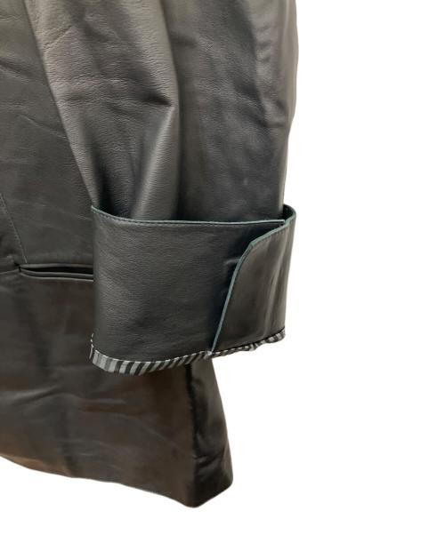 ARMANI COLLEZIONI（アルマーニ コレツィオーニ）ARMANI COLLEZIONI (アルマーニ コレツィオーニ) レザージャケット ブラック サイズ:SIZE 52の古着・服飾アイテム