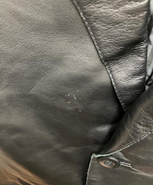 ARMANI COLLEZIONI（アルマーニ コレツィオーニ）ARMANI COLLEZIONI (アルマーニ コレツィオーニ) レザージャケット ブラック サイズ:SIZE 52の古着・服飾アイテム