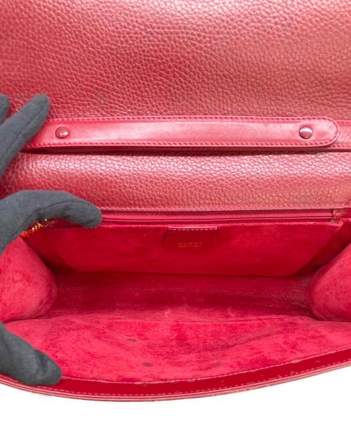 GUCCI（グッチ）GUCCI (グッチ) ショルダーバッグ レッドの古着・服飾アイテム
