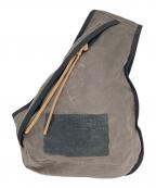 Acne studiosアクネ ストゥディオズ）の古着「スリングバックパック」｜グレー