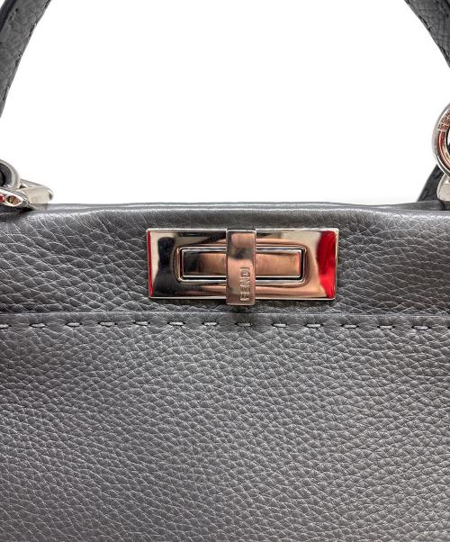 FENDI（フェンディ）FENDI (フェンディ) 2WAYショルダーバッグ グレーの古着・服飾アイテム