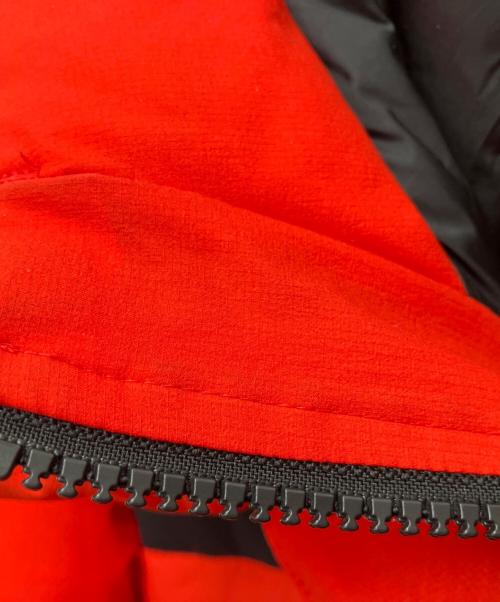 THE NORTH FACE（ザ ノース フェイス）THE NORTH FACE (ザ ノース フェイス) ダウンジャケット レッド×ブラック サイズ:SIZE Mの古着・服飾アイテム
