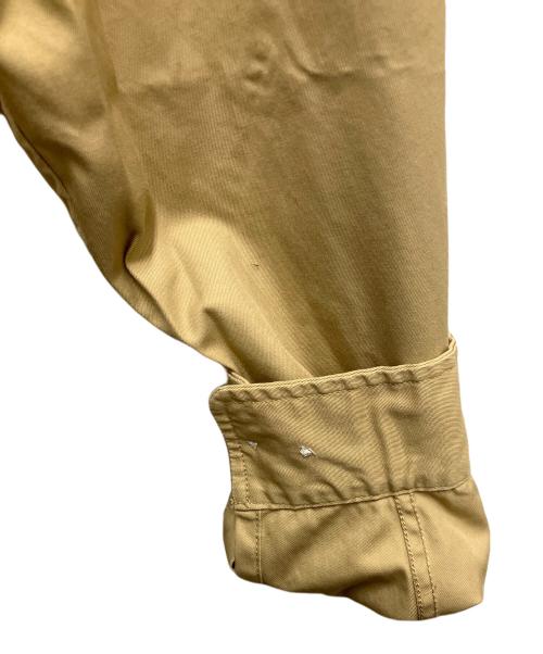 SUPREME（シュプリーム）SUPREME (シュプリーム) 長袖シャツ ベージュ サイズ:SIZE Mの古着・服飾アイテム