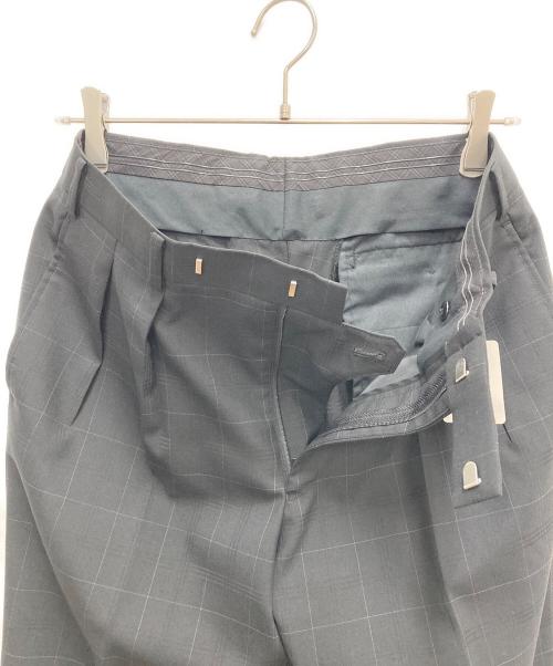 BURBERRY BLACK LABEL（バーバリーブラックレーベル）BURBERRY BLACK LABEL (バーバリーブラックレーベル) 3ボタンセットアップスーツ ブラック サイズ:40Rの古着・服飾アイテム