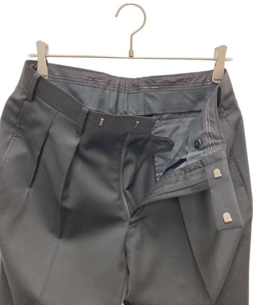 BURBERRY BLACK LABEL（バーバリーブラックレーベル）BURBERRY BLACK LABEL (バーバリーブラックレーベル) 3ボタンセットアップスーツ ブラック サイズ:40Rの古着・服飾アイテム