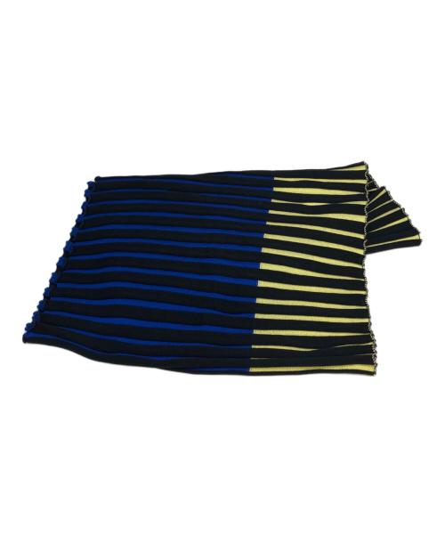 PLEATS PLEASE（プリーツプリーズ）PLEATS PLEASE (プリーツプリーズ) ネックウォーマー ブラック×ブルーの古着・服飾アイテム